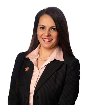 Portrait of Rania Abboud, REALTOR®.